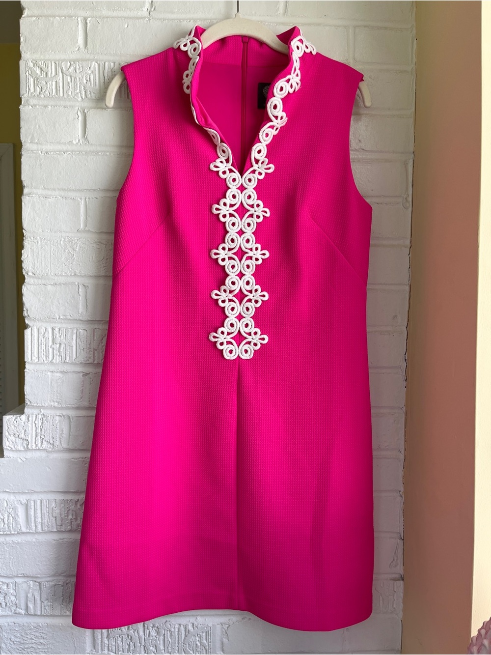 Vince Camuto Women’s Sleeveless Hot Pink Shift Dress with Decorative Trim! Retro - Picture 5 of 12